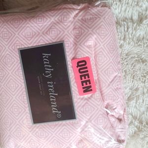 Kathy Ireland Luxury Sheets Queen set